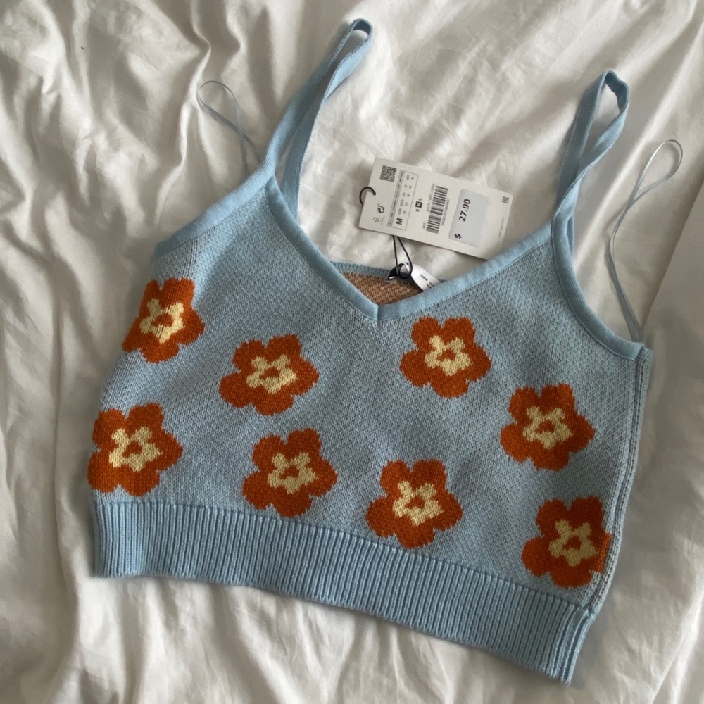 Zara floral knit crop top - size medium